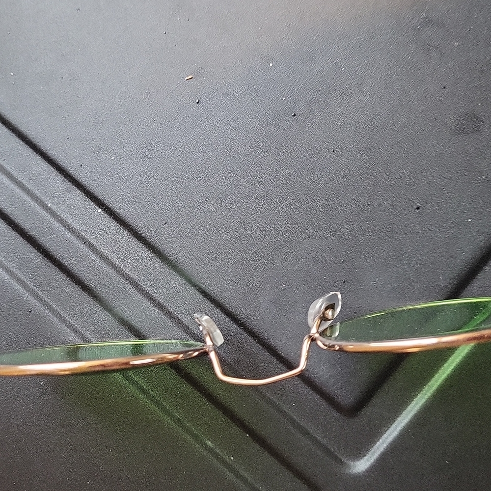 Gold Round Sunnies - Picture 4 of 9